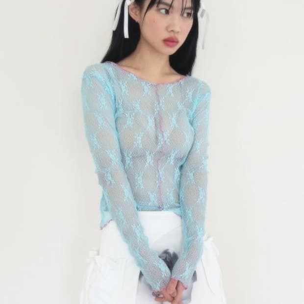 노피셜노피스 플라워 레이스 롱 슬리브 티셔츠 블루