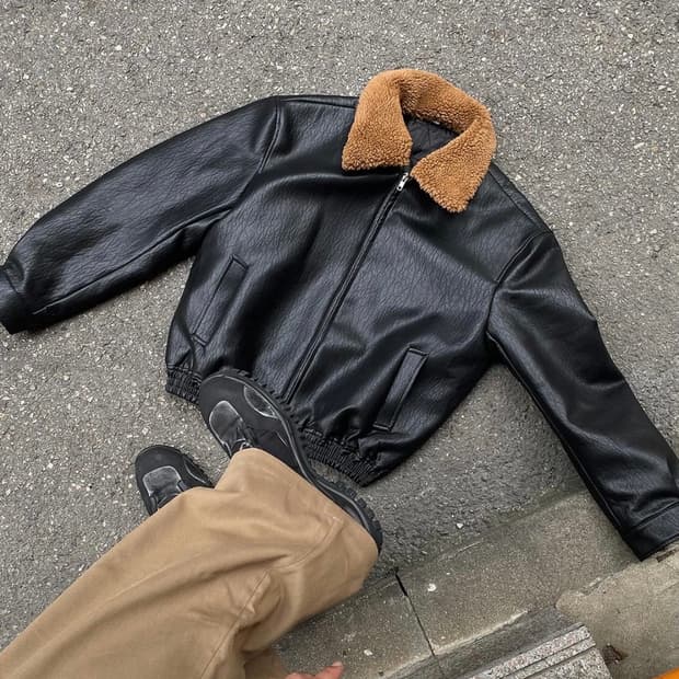 레더 봄버 자켓