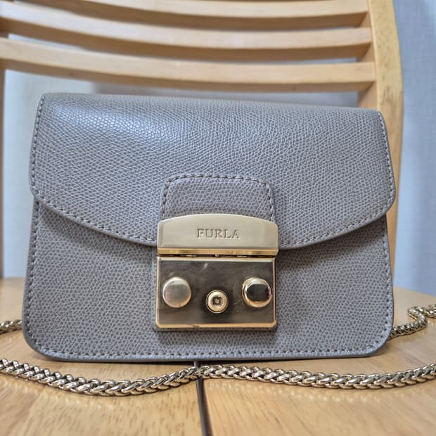 훌라 메트로폴리스 미니 체인백