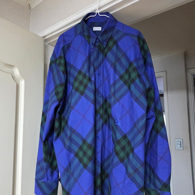 버버리 뉴시즌 체크 셔츠