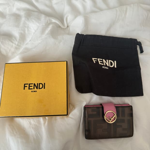 펜디 아코디언 카드지갑 핑크