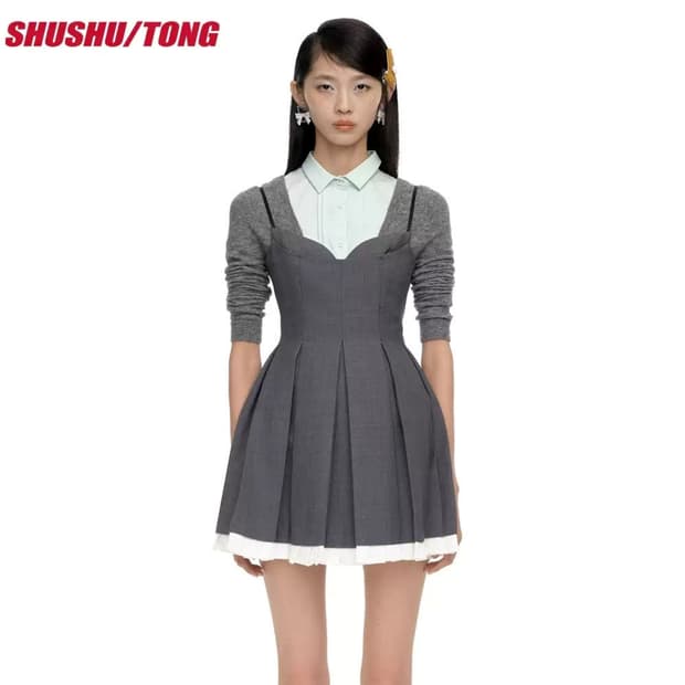 슈슈통 SHUSHUTONG 슬림핏 서스펜더 플리츠 스커트 원피스 그레이
