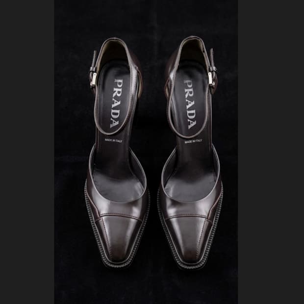 프라다 슬링백 힐 230-235