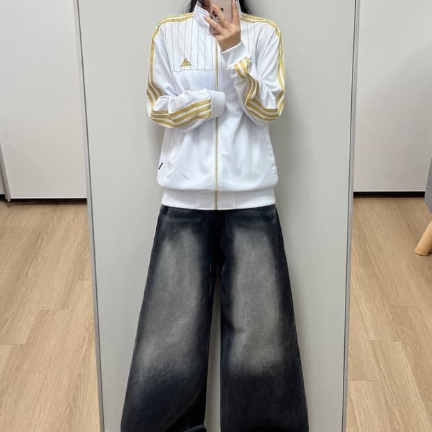 아디다스 화이트 골드 삼선 트랙탑 져지 105