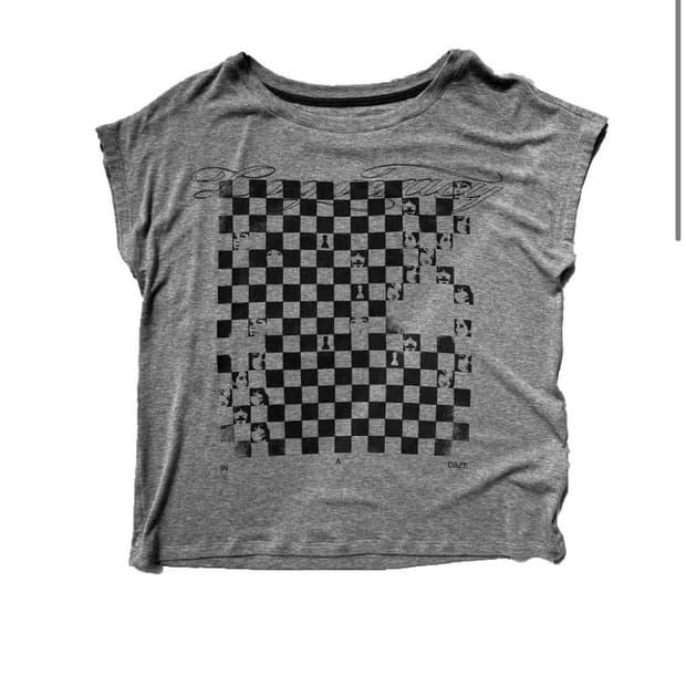 No emosen Checkerboard Rock Tee XL