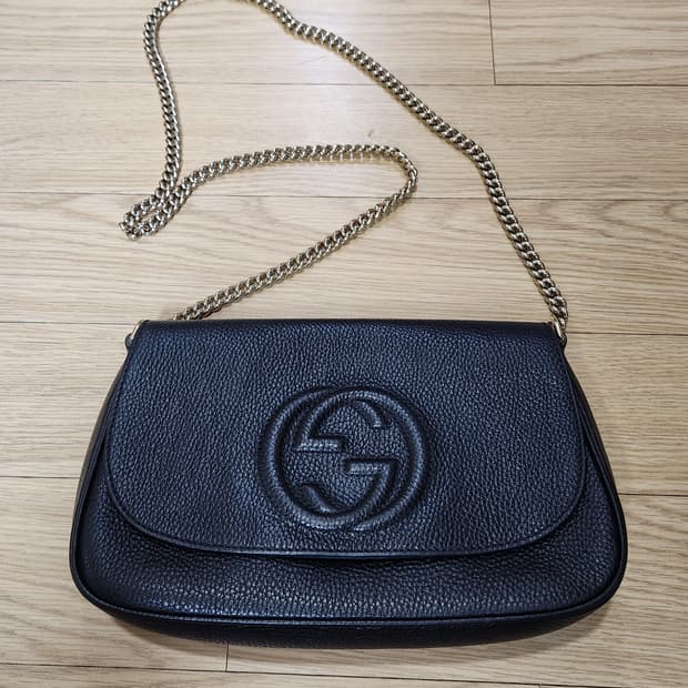 GUCCI 구찌 소호 인터로킹 테슬 체인 크로스백 (모델: 536224)