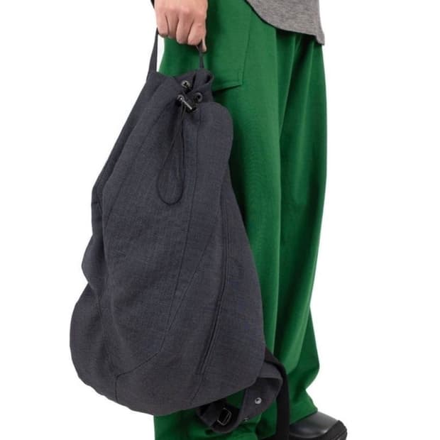 키코 코스타디노브 솔로 크로스바디 백