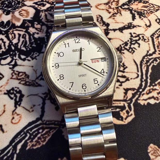 세이코 빈티지 쿼츠 시계