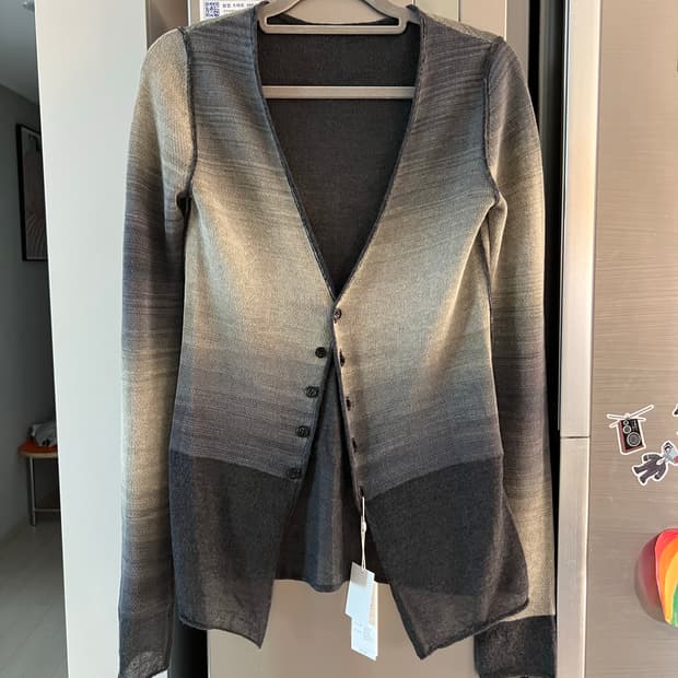 퍼버즈 가디건 새상품