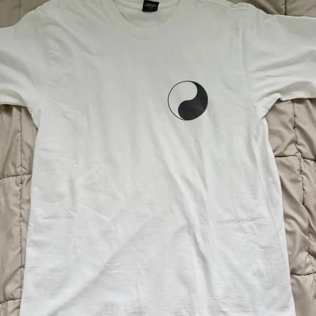 스투시 아워레가시 음양 반팔 m