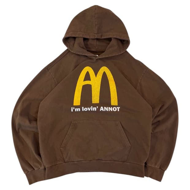 아노트 I.L.A 롱 빌 맥도날드 패러디 후드티 브라운