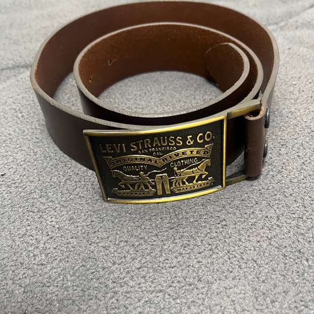 [32] 리바이스 가죽 벨트