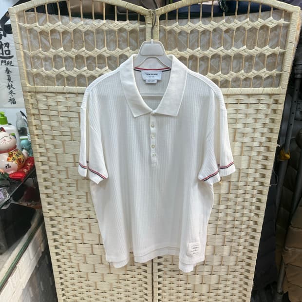 4/105 정품 톰브라운 마이크로써멀 니트반팔 팝니다