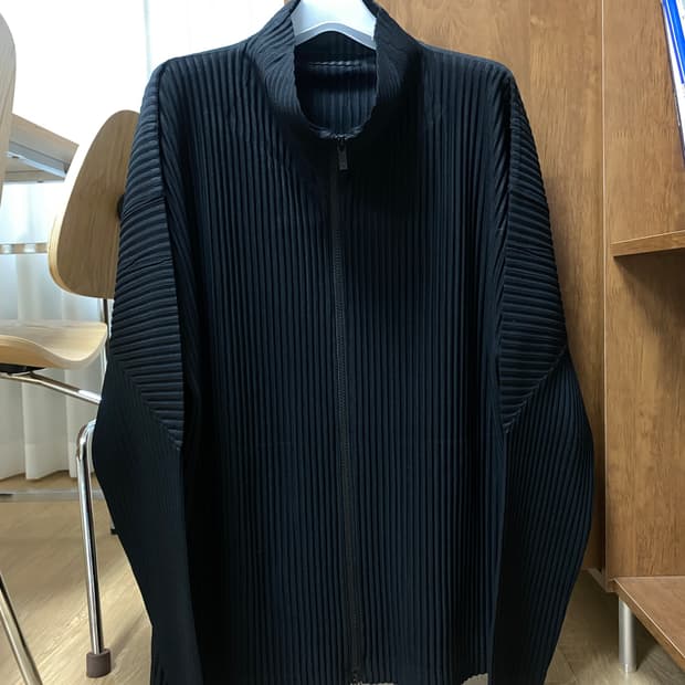 옴므플리세 먼슬이 집업 블랙 3사이즈