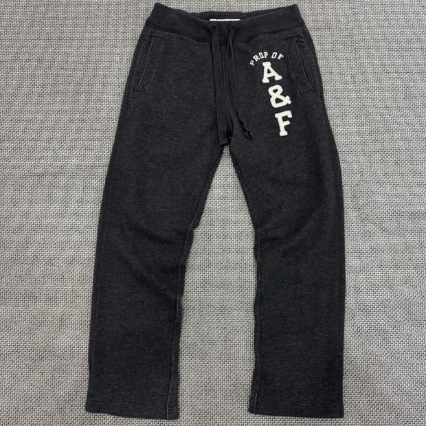Abercrombie Y2K 트레이닝 팬츠
