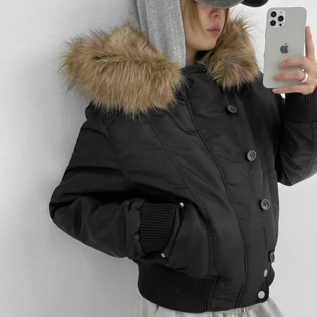 [Blackup] 블랙업 포닐 퍼트리밍 후드점퍼(블랙)