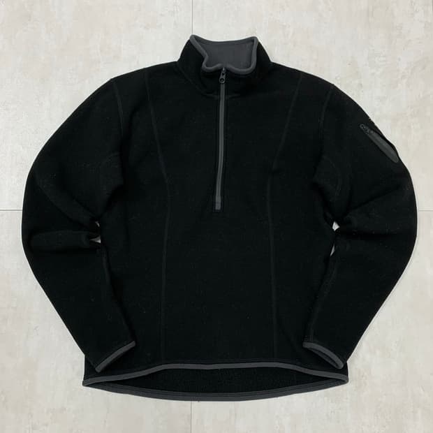 아크테릭스 후리스 반집업 #147