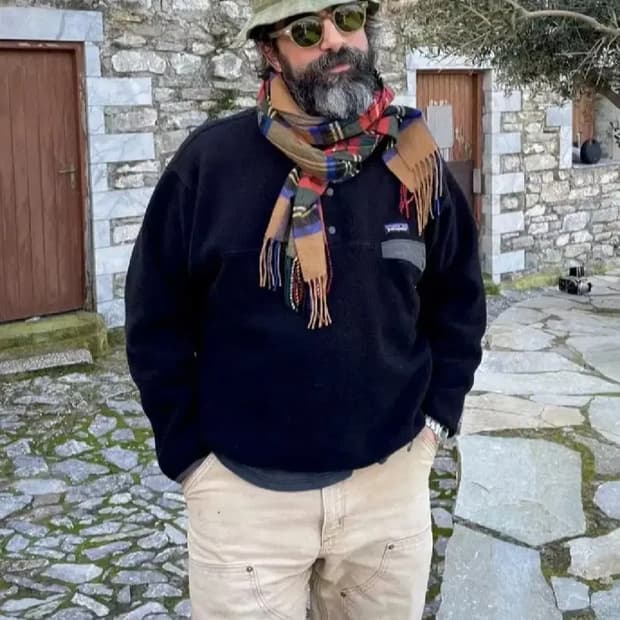 🇳🇮 [L] 파타고니아 신칠라 스냅티 - 블랙 / 포지 그레이 