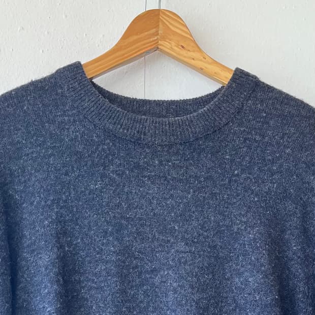 제이린드버그 남성 챠콜라운드니트 95M사이즈