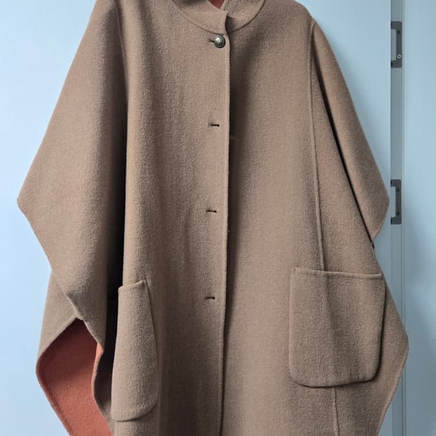 셀렙샵 카멜 케이프코트 라지