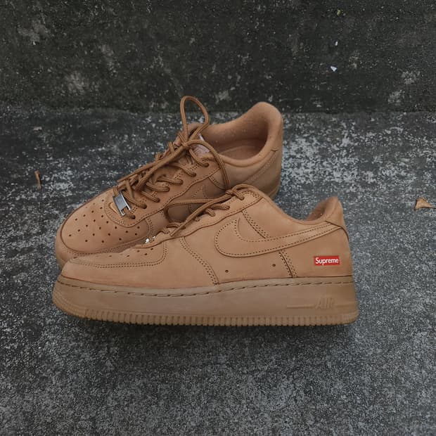 [245] 나이키 x 슈프림 에어포스 1 로우 플랙스