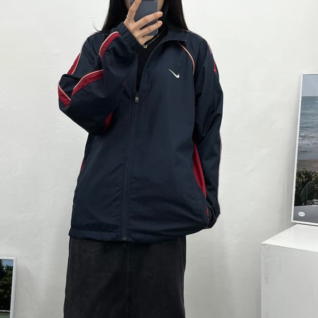 L) 나이키바람막이 A0600
