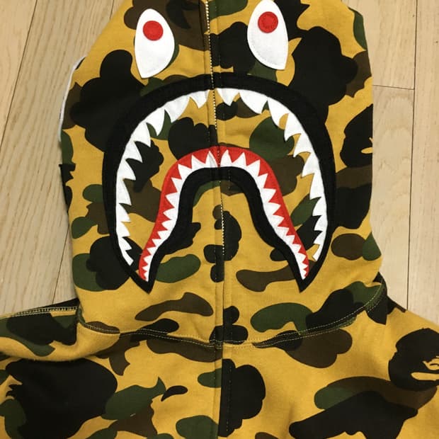 베이프 퍼스트 카모 샤크 풀집 후드집업 황계 m