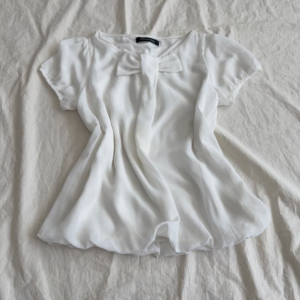 러블리 긱시크 로걀 화이트 쉬폰 블라우스