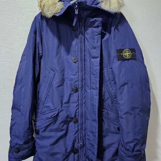 정품 스톤아일랜드 마이크로랩스 N3B 후드 퍼트리밍 다운점퍼 95 / M