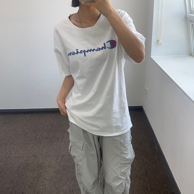 Champion 챔피온 로고 화이트 반팔