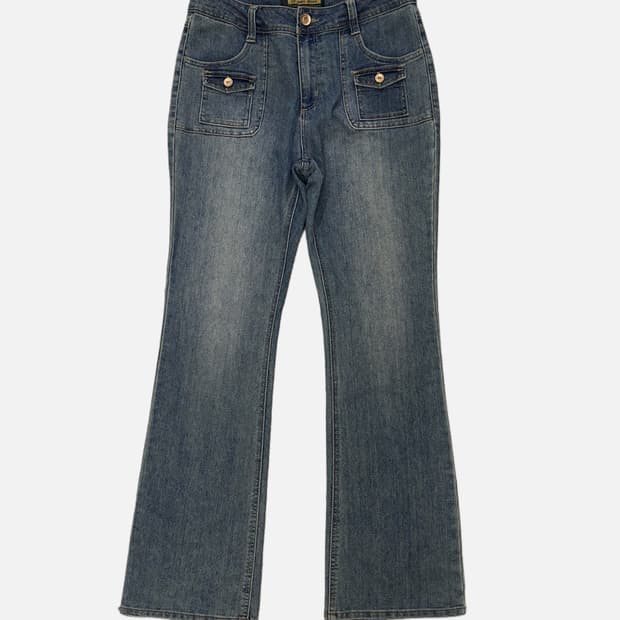 front pocket flare jean