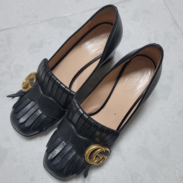 구찌 마몬트 펌프스 여성 구두 35 1/2 225사이즈 상태굿 