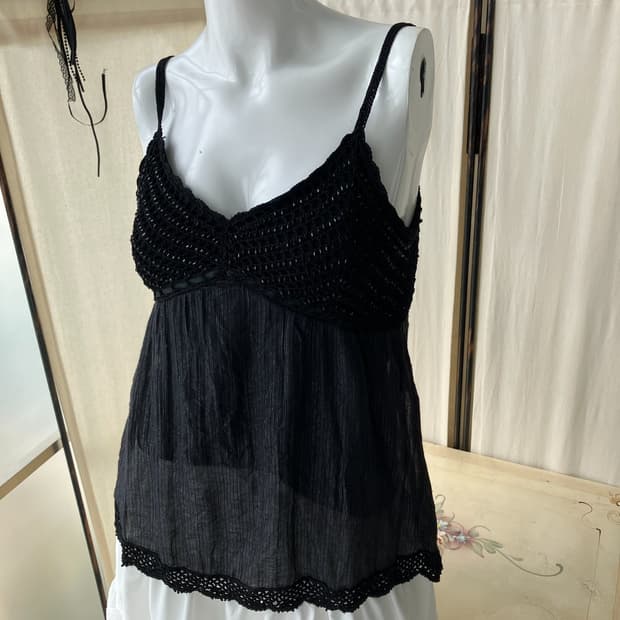 black lace beads sleeveless