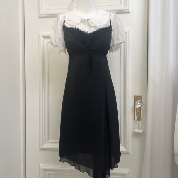 white collar lovely blouse&black lace ru
