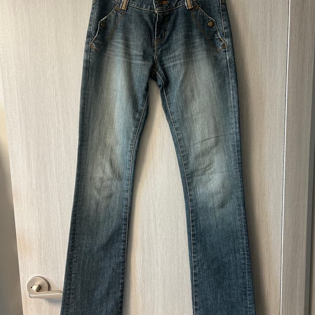 버버리 로우웨스트 진