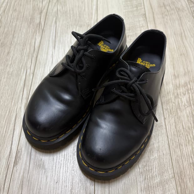 닥터마틴 1461 3홀 벡스 240