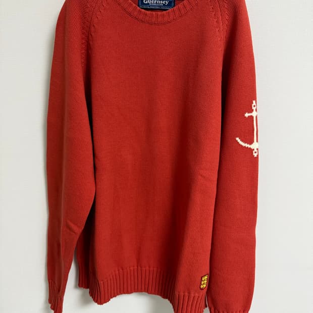 건지울른스 니트