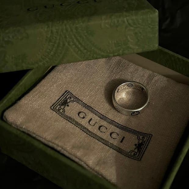 구찌 블라인드 포 러브 12호