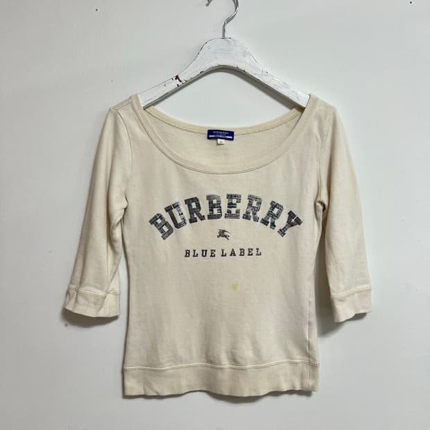 버버리 블루라벨 긴팔티셔츠