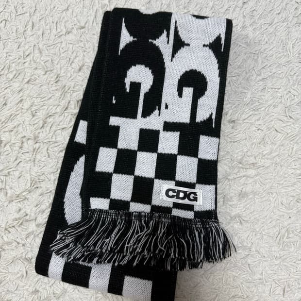 (OS)꼼데가르송 cdg 머플러