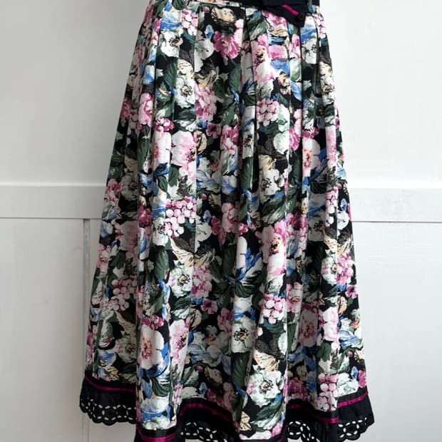 meico 로즈가든 플라워 레이스 플레어 스커트