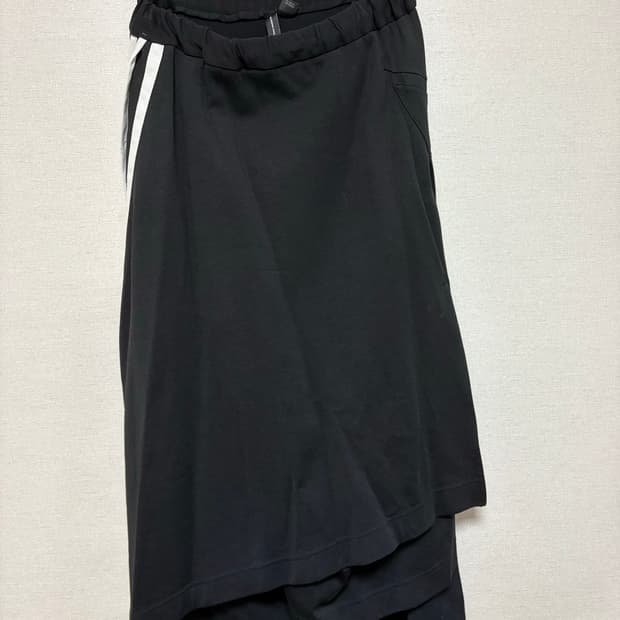 Y-3 요지 야마모토 three stripe midi skirt
