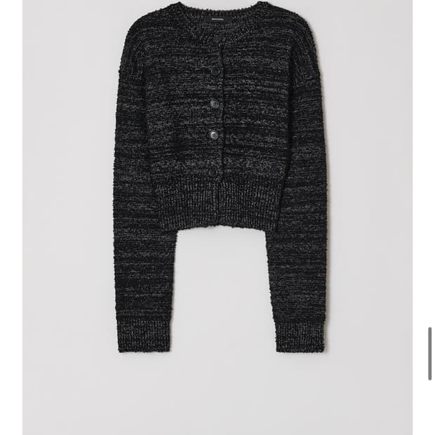 다이애그널 부클 메탈 가디건 블랙