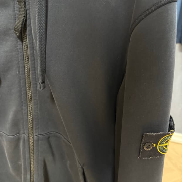 스톤아일랜드 후드집업