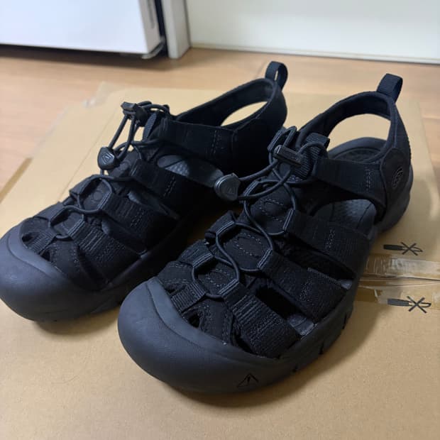 킨 뉴포트h2 270사이즈 