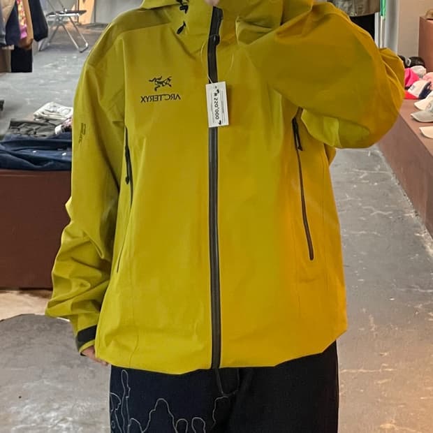 아크테릭스 베타 AR 고어텍스 바람막이 자켓 H2097