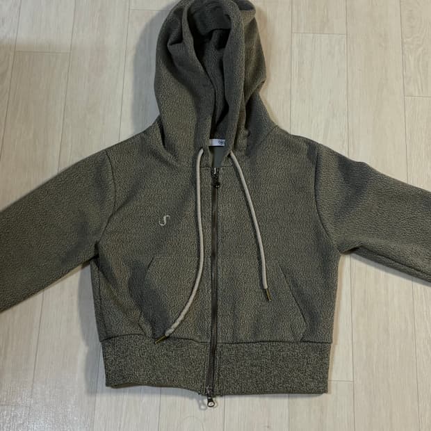 오호스 후드집업