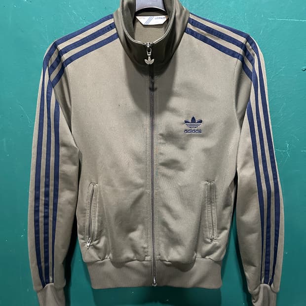 아디다스 카키 트랙탑져지 핀터깔 95