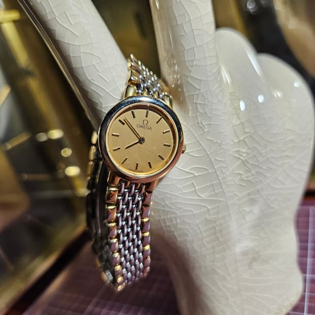 오메가 빈티지 동전시계 콤비 쿼츠 여성 시계