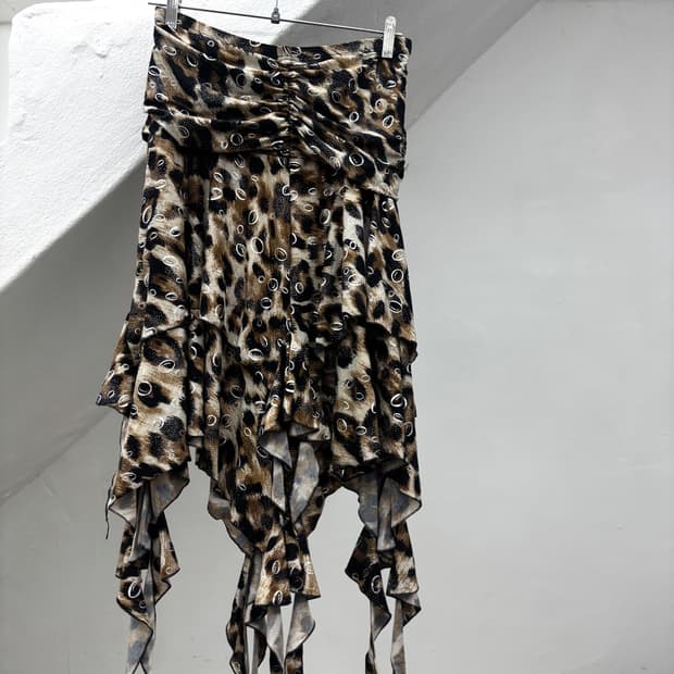 Leopard unbalanced skirt  
